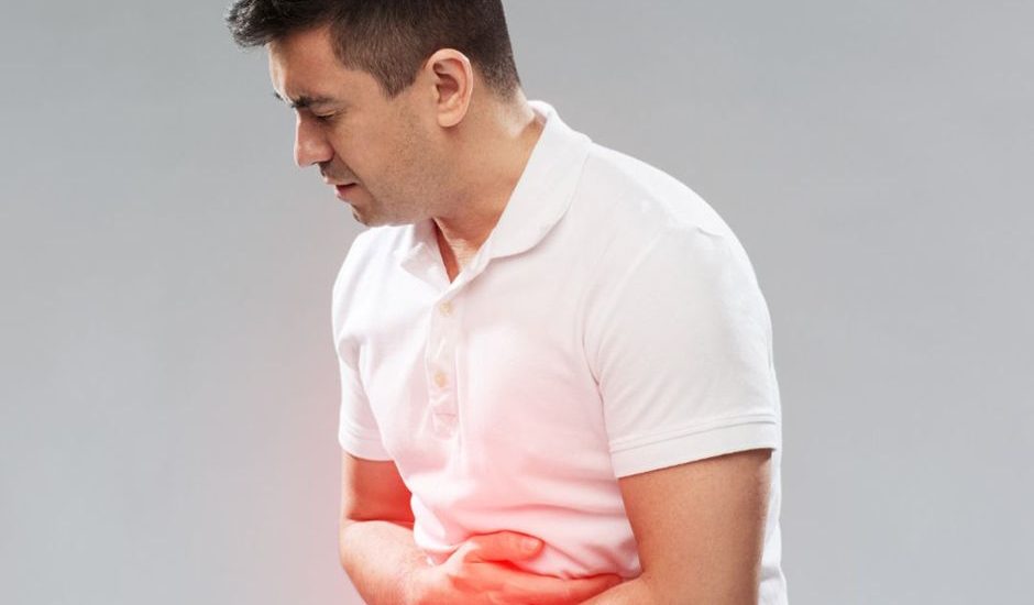 右上腹劇痛要當心急性膽囊炎！延誤治療可能引發敗血症等嚴重併發